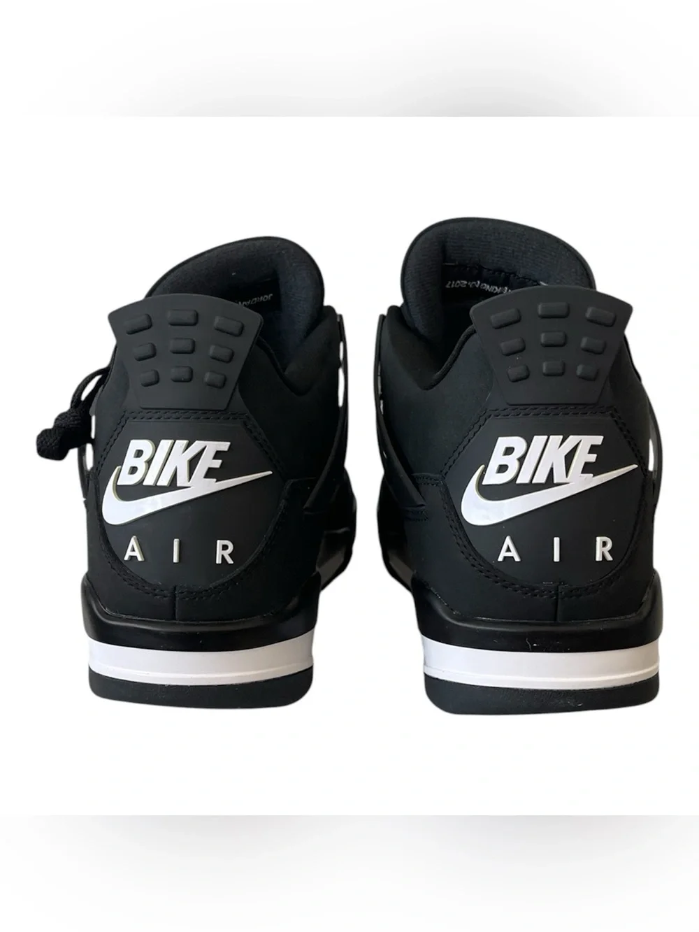 Air Jordan 4 Retro OG SP Men's Black Athletic Sneaker - Classic MEDTop